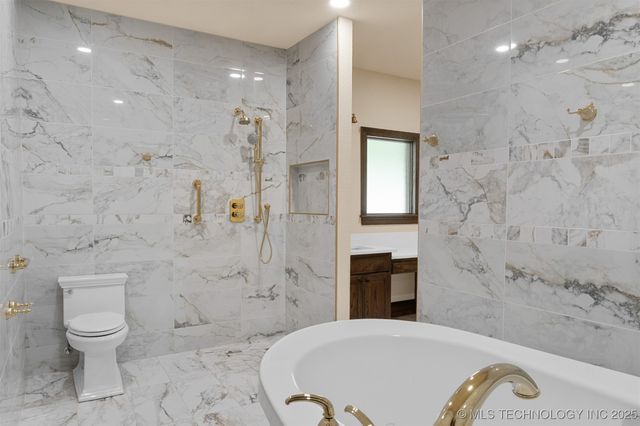 3002 Quail Ridge Circle, Durant, OK 74701