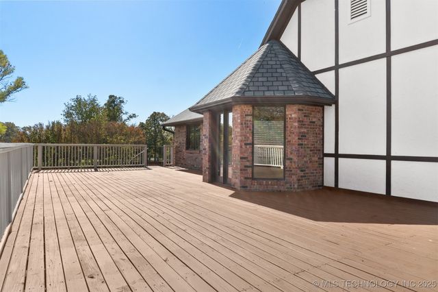 3002 Quail Ridge Circle, Durant, OK 74701