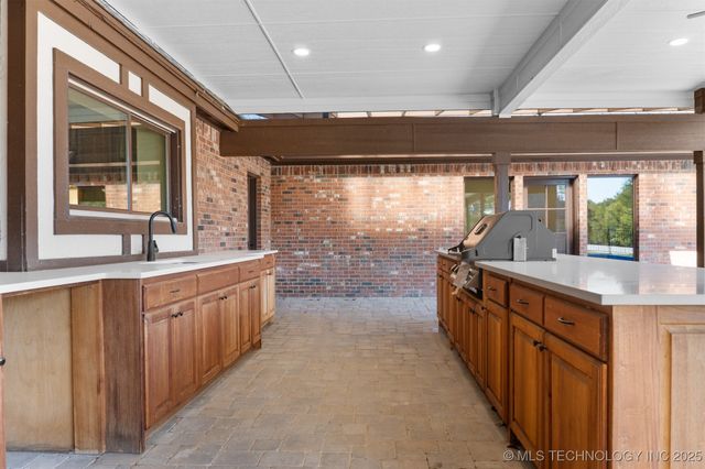 3002 Quail Ridge Circle, Durant, OK 74701