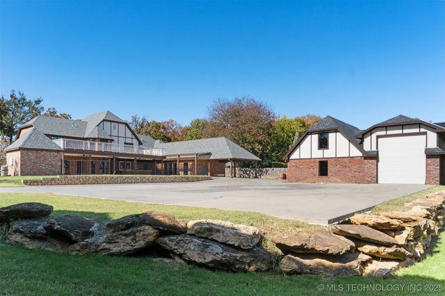 3002 Quail Ridge Circle, Durant, OK 74701