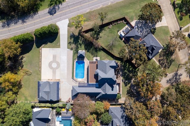 3002 Quail Ridge Circle, Durant, OK 74701