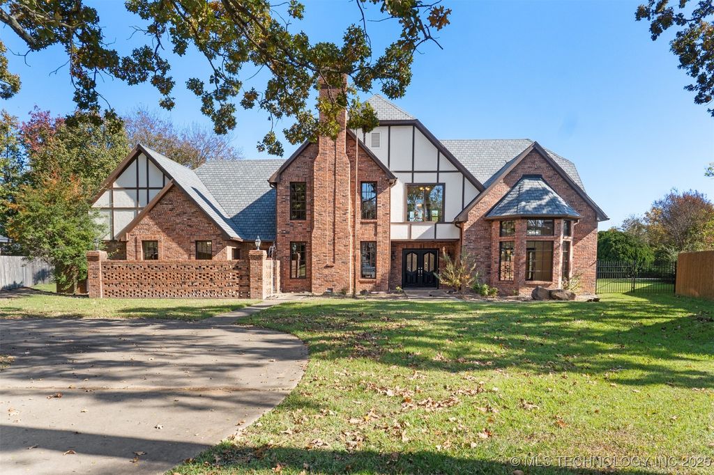 3002 Quail Ridge Circle, Durant, OK 74701