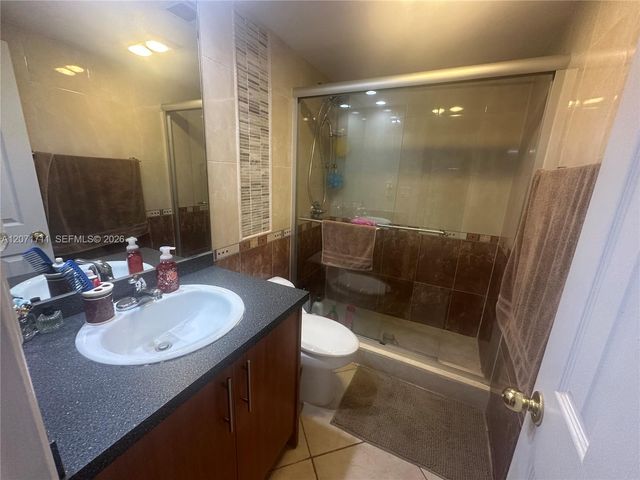 1985 S Ocean Drive 12B, Hallandale Beach, FL 33009