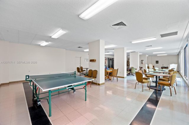 1985 S Ocean Drive 12B, Hallandale Beach, FL 33009