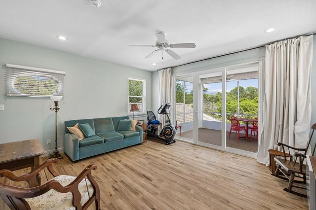 8 Masters Court, Santa Rosa Beach, FL 32459
