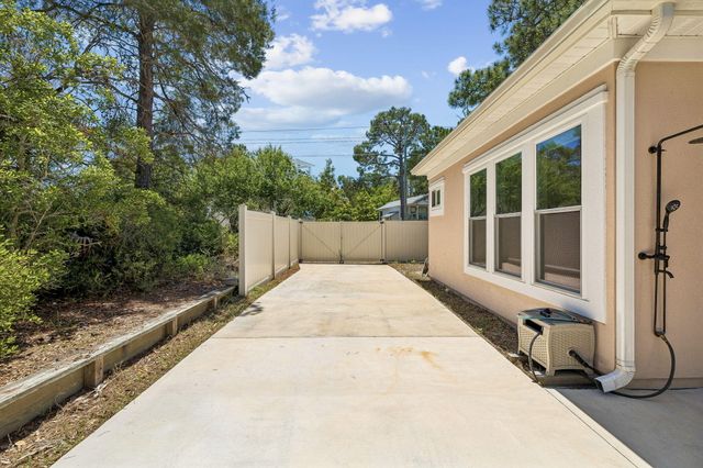 8 Masters Court, Santa Rosa Beach, FL 32459