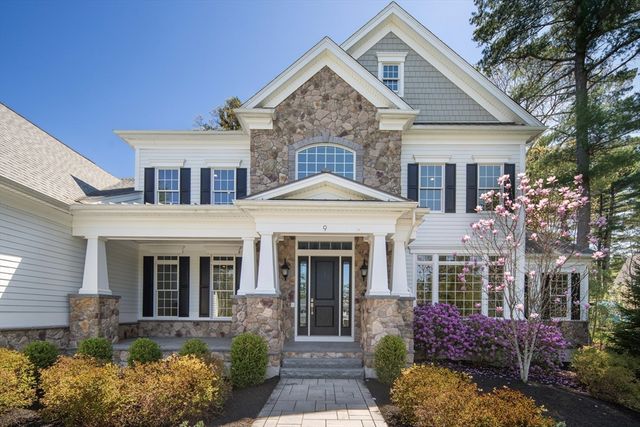 9 Schaffner Ln, Dover, MA 02030