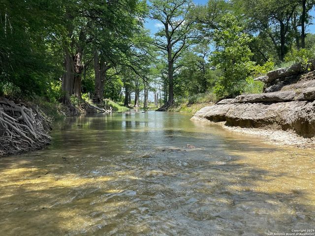 2331 Bella Vista, Canyon Lake, TX 78133