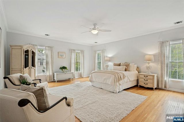 16 Lenape Trail, Montclair, NJ 07009