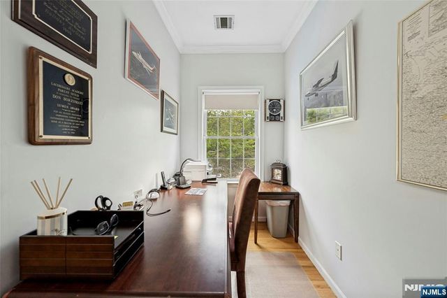 16 Lenape Trail, Montclair, NJ 07009