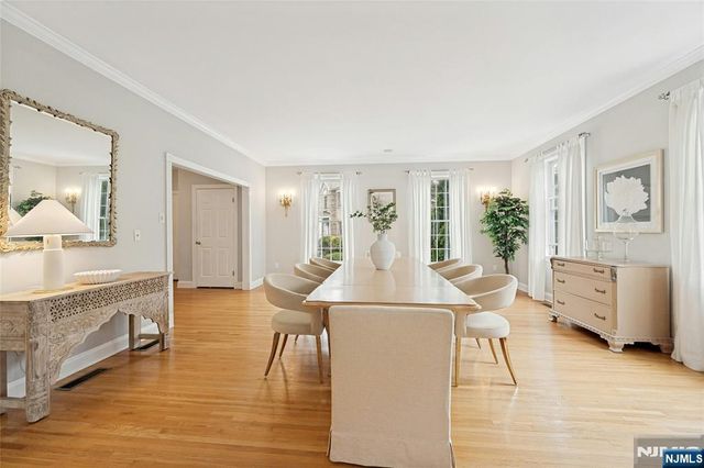 16 Lenape Trail, Montclair, NJ 07009