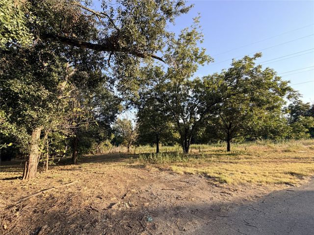 111 E Rob Avenue, Corsicana, TX 75110
