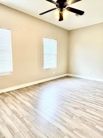 5394 W Kaler Circle, Glendale, AZ 85301