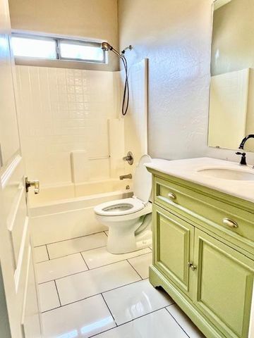 5394 W Kaler Circle, Glendale, AZ 85301