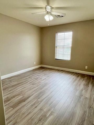 5394 W Kaler Circle, Glendale, AZ 85301