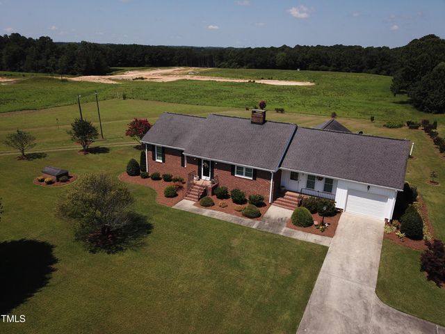 4221 Zacks Mill Road, Angier, NC 27501