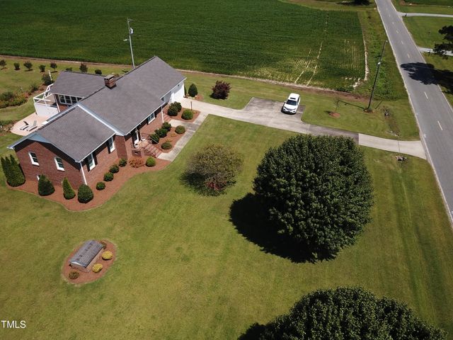 4221 Zacks Mill Road, Angier, NC 27501