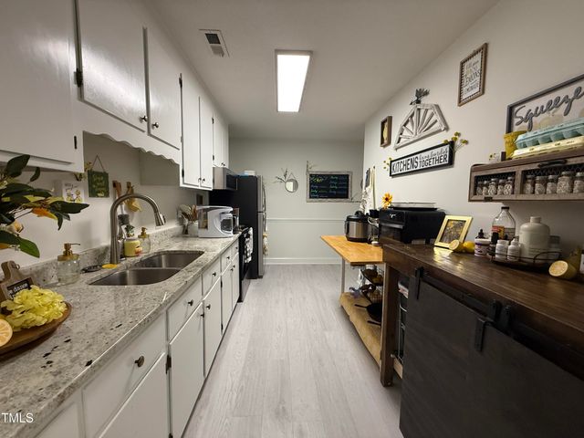 4221 Zacks Mill Road, Angier, NC 27501