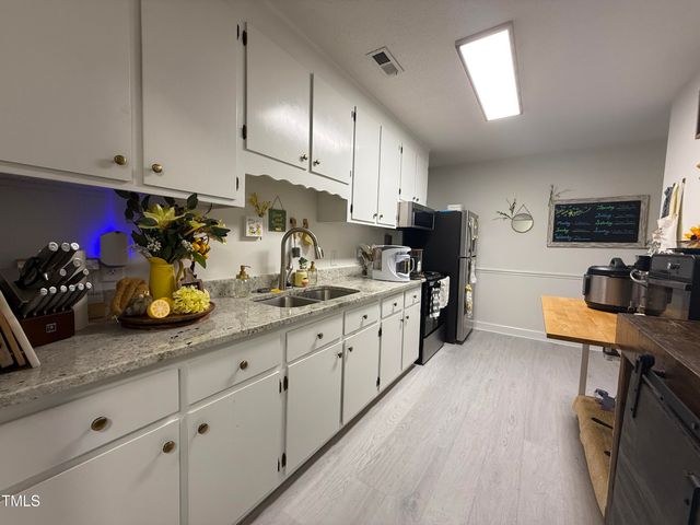 4221 Zacks Mill Road, Angier, NC 27501