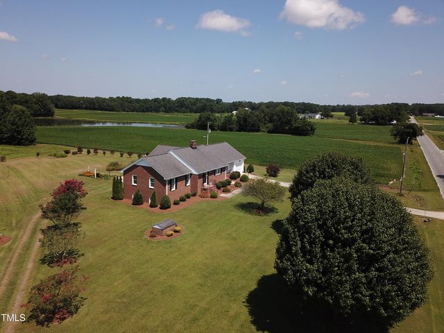 4221 Zacks Mill Road, Angier, NC 27501