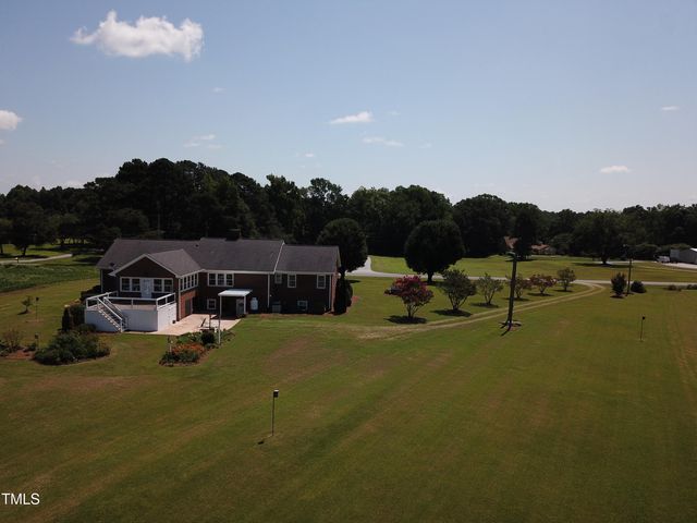 4221 Zacks Mill Road, Angier, NC 27501