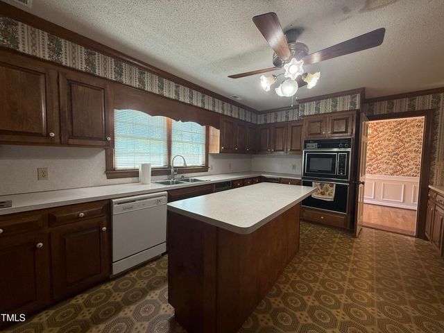 4221 Zacks Mill Road, Angier, NC 27501