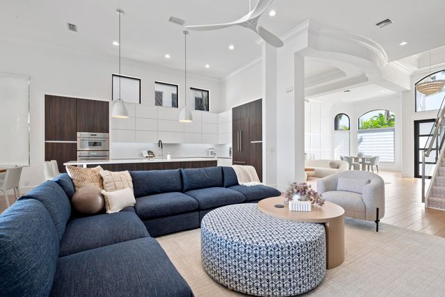 5459 NW 41st Terrace, Boca Raton, FL 33496