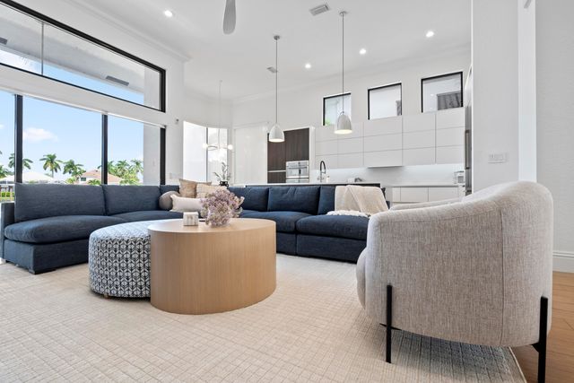 5459 NW 41st Terrace, Boca Raton, FL 33496