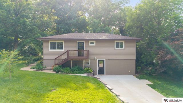 306 N 13 th Street, Plattsmouth, NE 68048