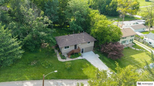 306 N 13 th Street, Plattsmouth, NE 68048