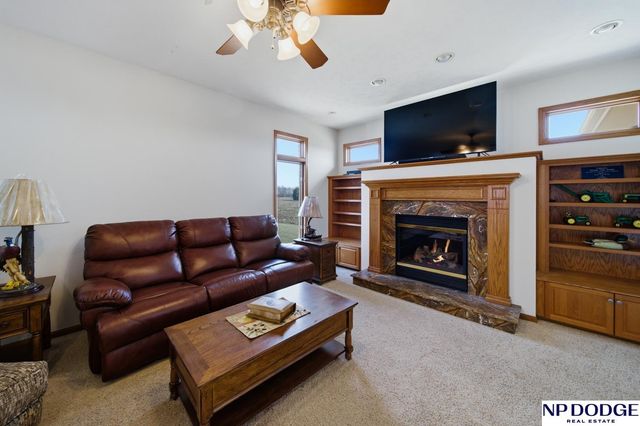 1682 Deer Run, Fremont, NE 68025