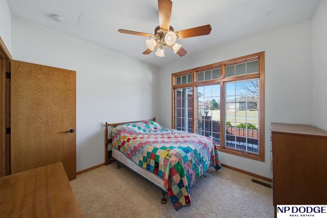 1682 Deer Run, Fremont, NE 68025