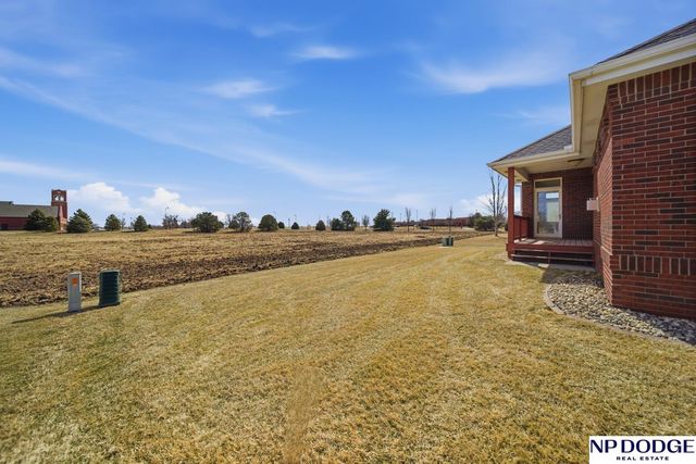 1682 Deer Run, Fremont, NE 68025