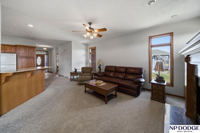 1682 Deer Run, Fremont, NE 68025