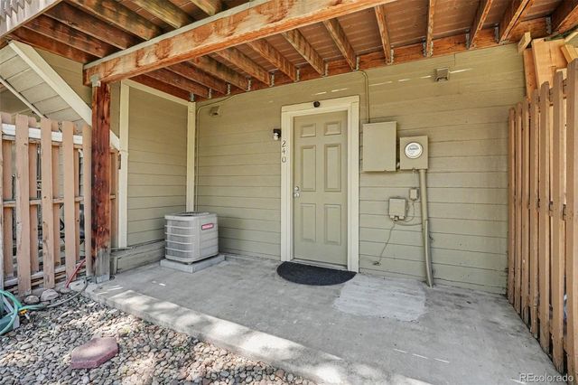 1811 S Quebec Way 240, Denver, CO 80231