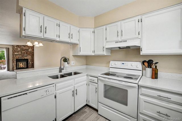 1811 S Quebec Way 240, Denver, CO 80231