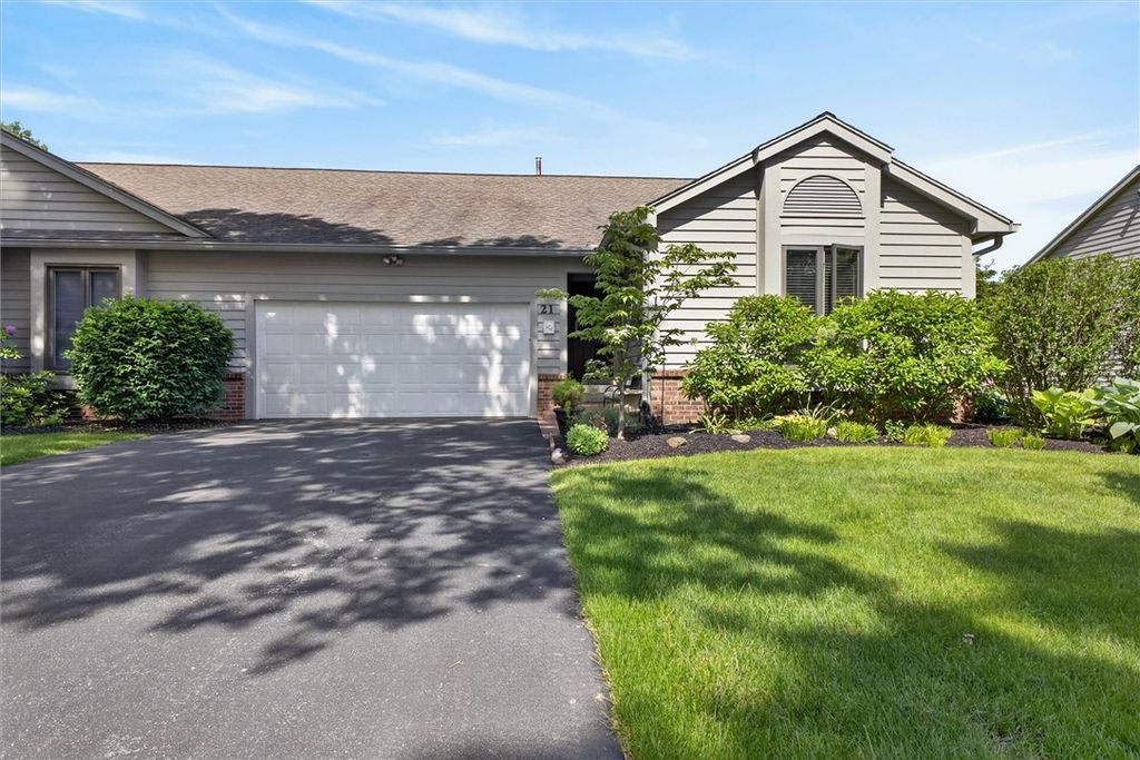 21 Kettering Drive, Greece, NY 14612