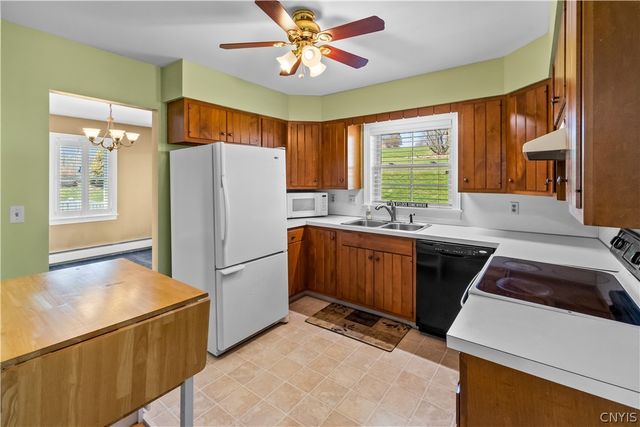 10 Rosewood Avenue, Cortland, NY 13045