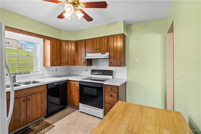 10 Rosewood Avenue, Cortland, NY 13045
