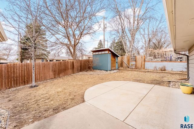 1919 S Williams Ave Avenue, Sioux Falls, SD 57105