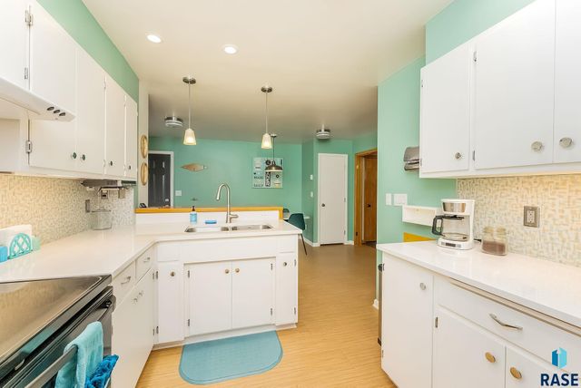 1919 S Williams Ave Avenue, Sioux Falls, SD 57105