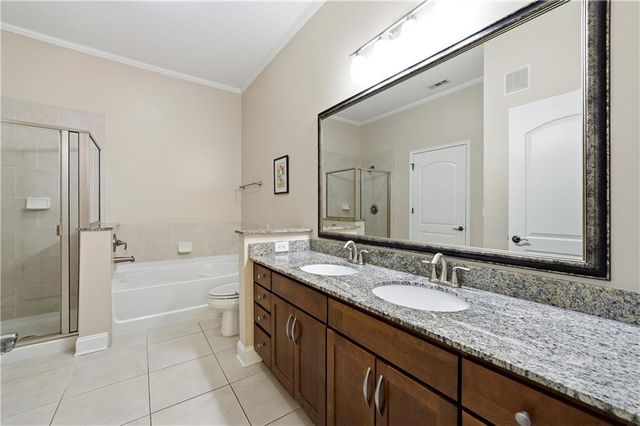 3621 Vinings Slope SE 2115, Atlanta, GA 30339