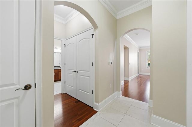 3621 Vinings Slope SE 2115, Atlanta, GA 30339