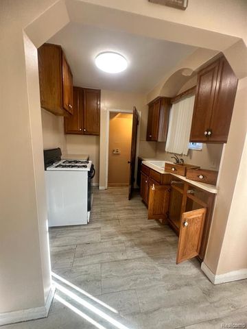 13644 Castleton Street, Detroit, MI 48227
