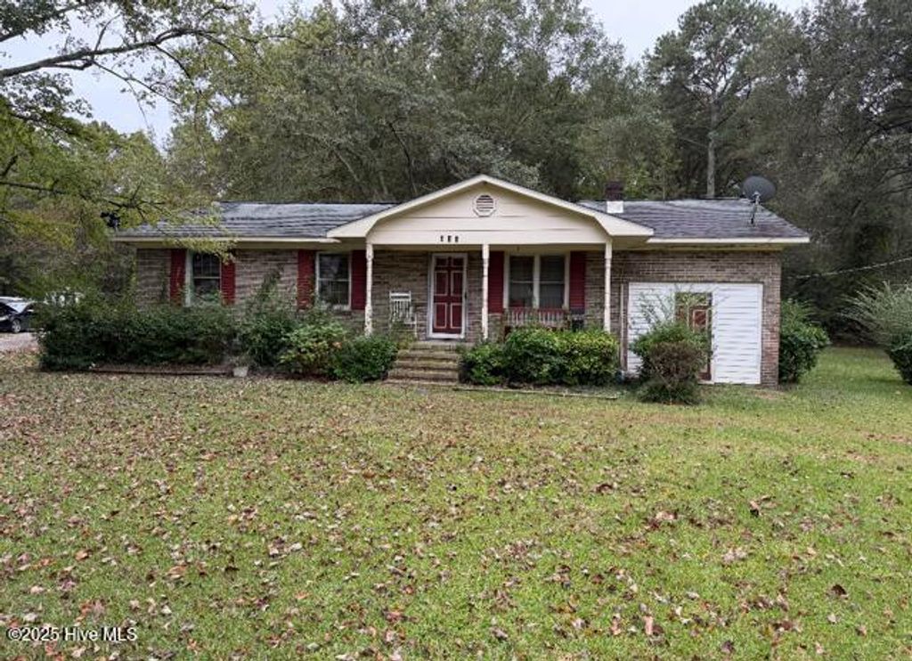 639 Cornwallis Road, Teachey, NC 28464