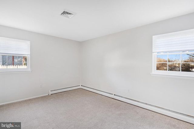 18 SPRUCE DR, Little Egg Harbor Twp, NJ 08087