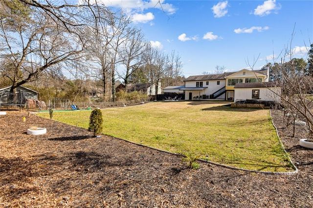 5232 Pine Way Road, Powder Springs, GA 30127