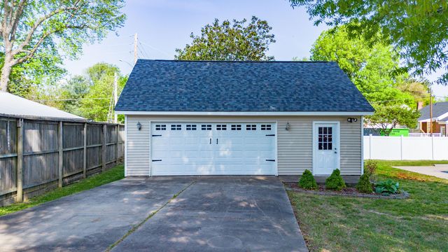 3515 Central Avenue, Paducah, KY 42001