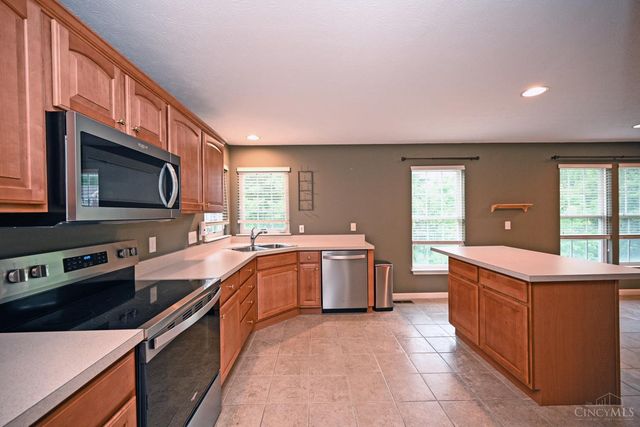 7207 Ivy Way, Newtown, OH 45244