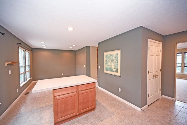 7207 Ivy Way, Newtown, OH 45244